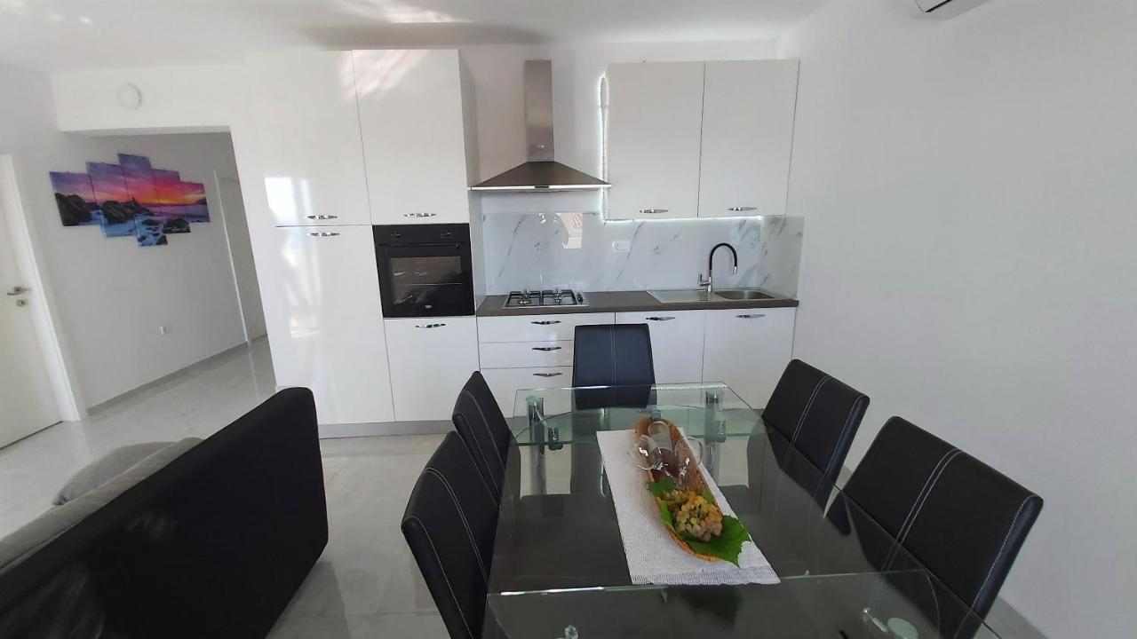 Apartments Zorica Duće Eksteriør bilde